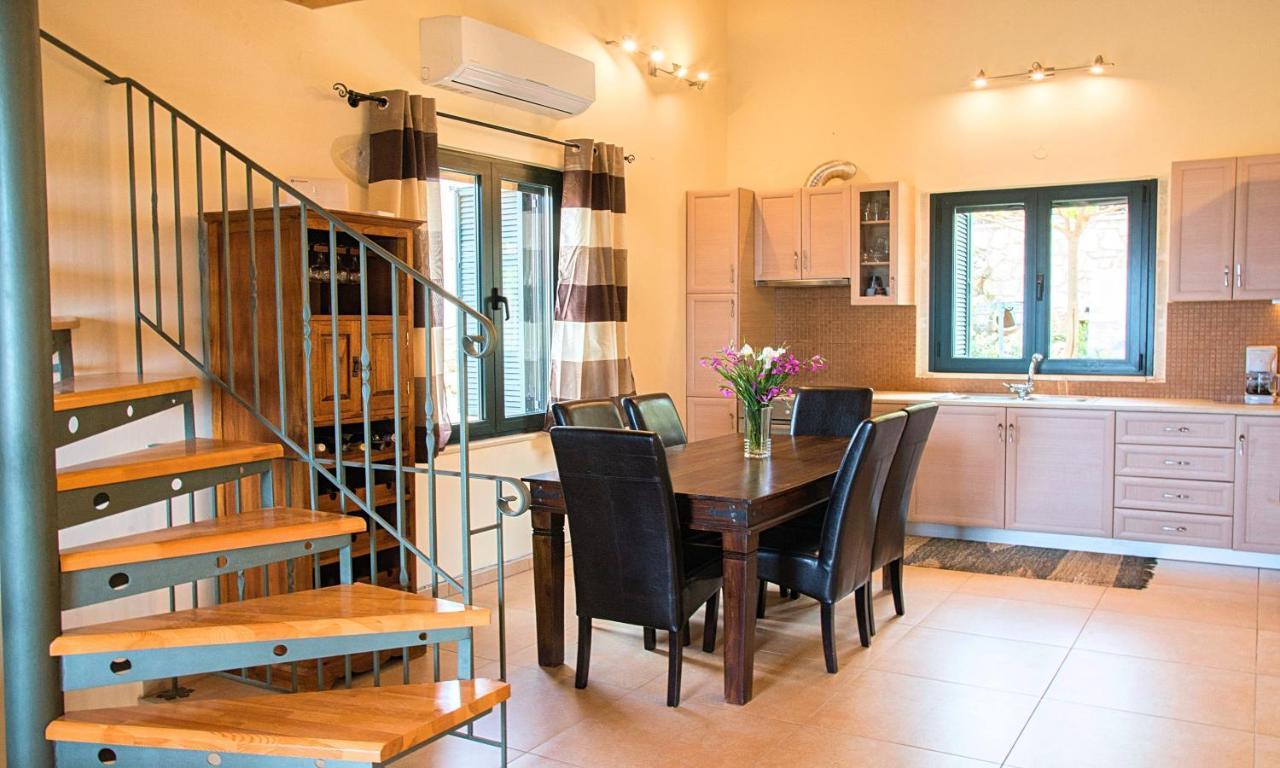 Cretan View With Heated Swimming Pool Patima