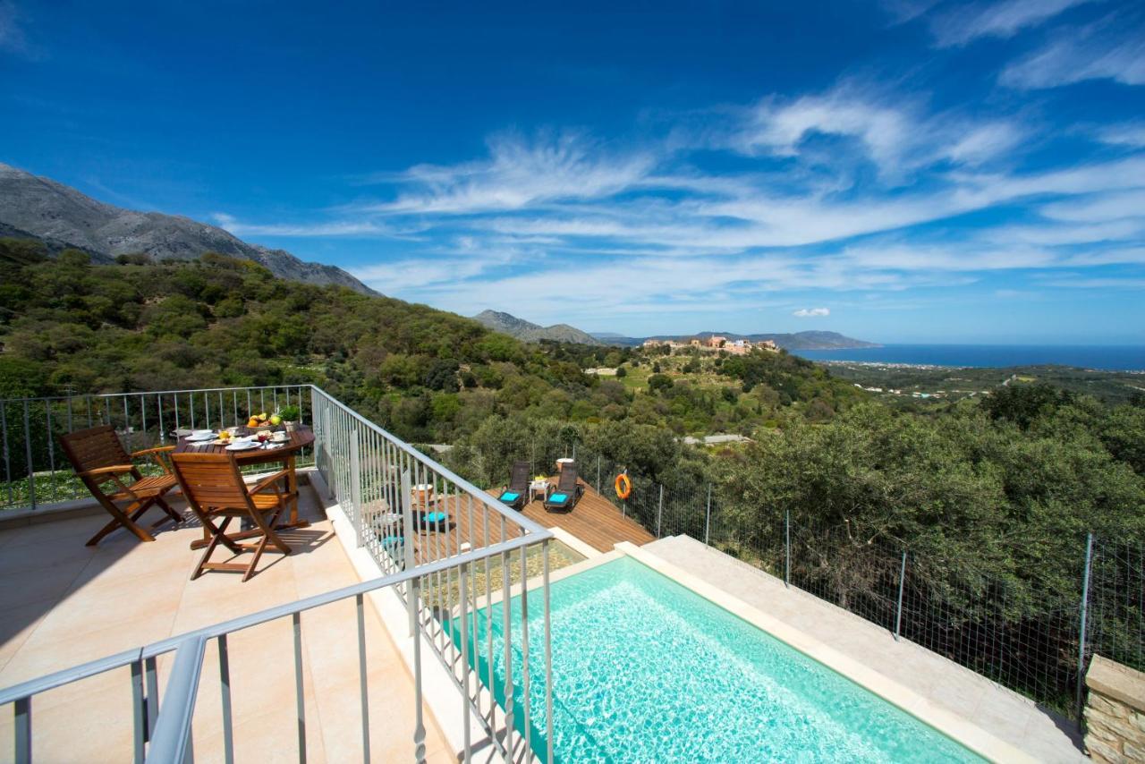 Cretan View With Heated Swimming Pool Вилла *