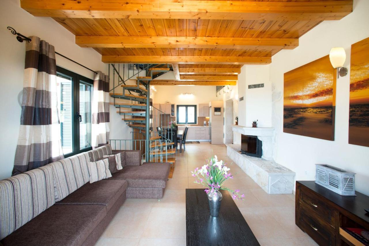 Cretan View With Heated Swimming Pool Villa Pátima