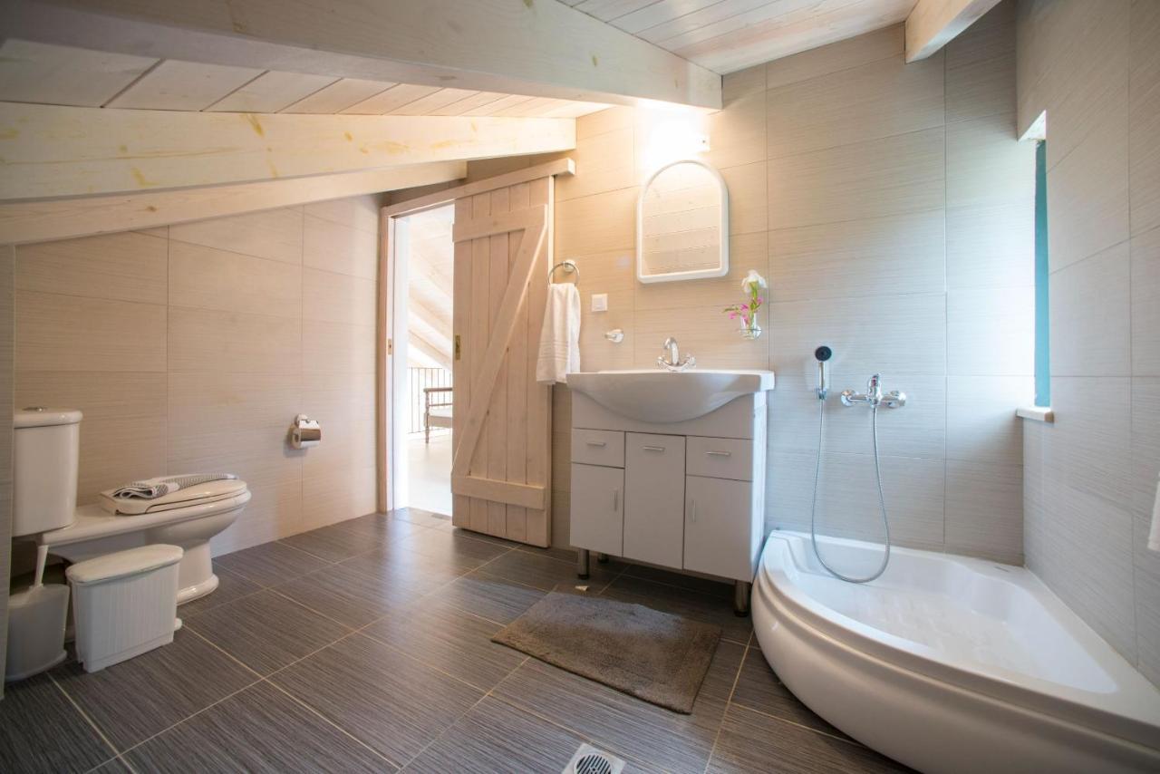 Villa Cretan View With Heated Swimming Pool